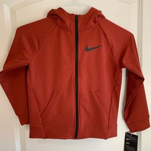 Nike dri-fit boys sweatshirt size M 5-6 years. NWT